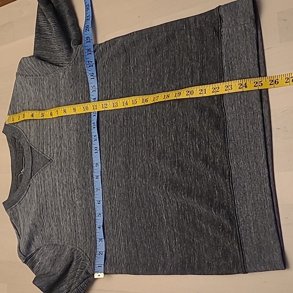 NWOT Marc Anothony Luxury Crew Neck Ombre Grey Sweater - Picture 4 of 9